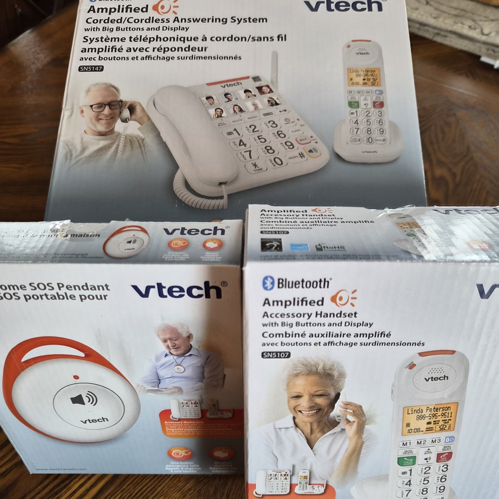 VTech Amplified Corded/Cordless Answering System with Big Buttons - White